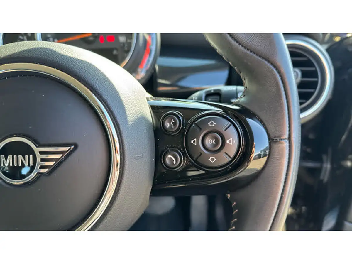 2020-mini-cooper-15-cooper-exclusive-hatchback-3d-auto-big-17