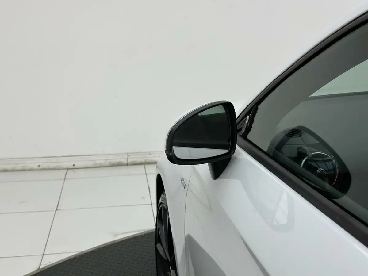 2017-audi-a1-14-tfsi-black-edition-hatchback-3d-s-tronic-big-46