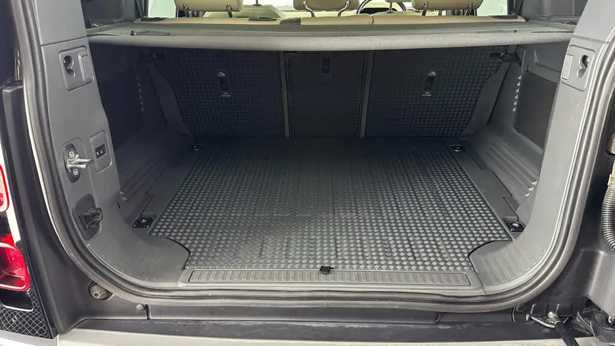2021-land-rover-110-defender-30-d200-se-big-14