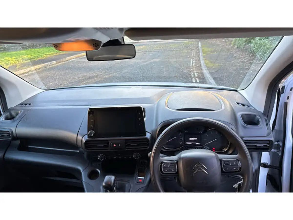 2024-citroen-berlingo-15-bluehdi-950-driver-edition-100pseu6d-big-9