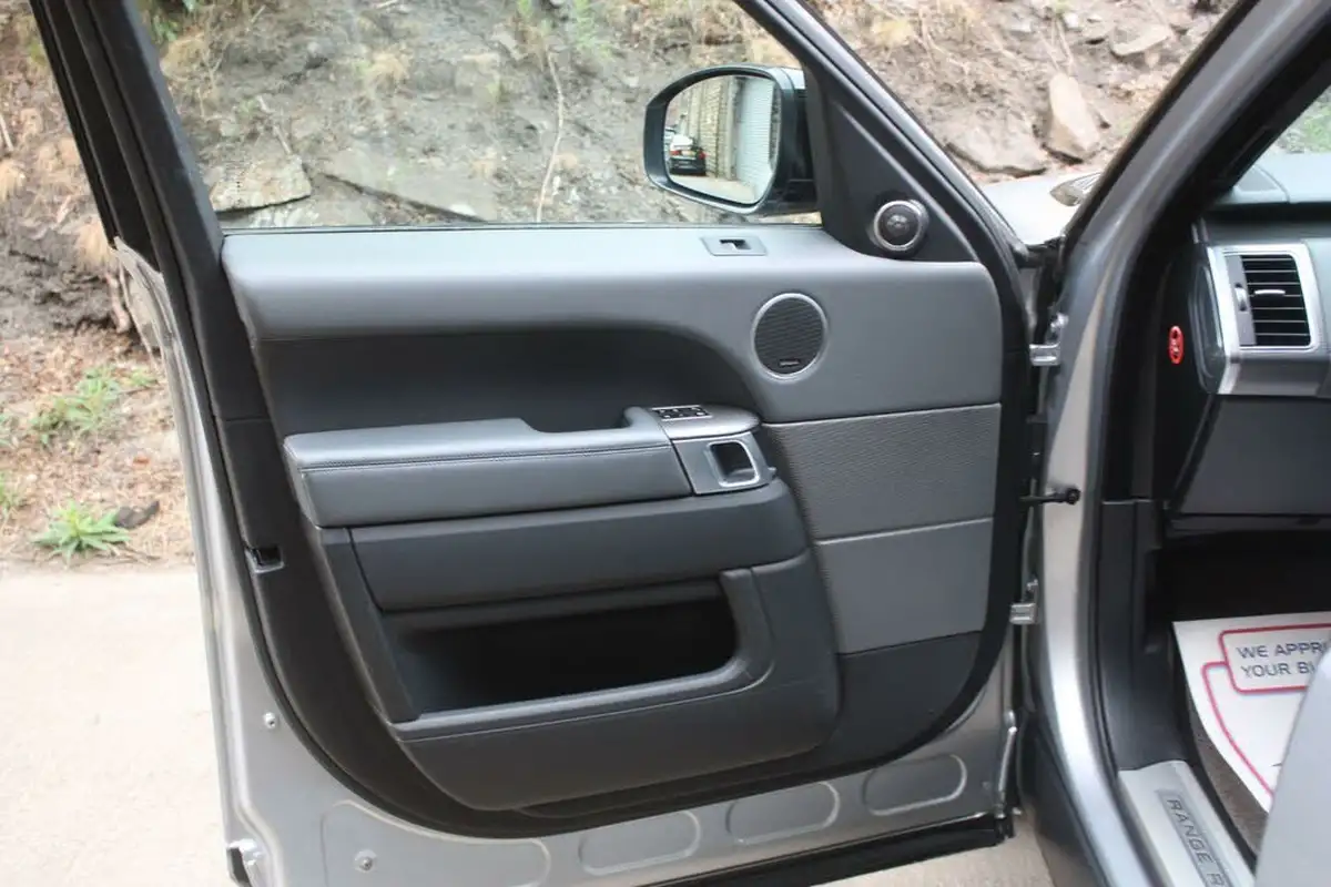 2014-land-rover-range-rover-sport-30-sd-v6-autobiography-dynamic-big-9