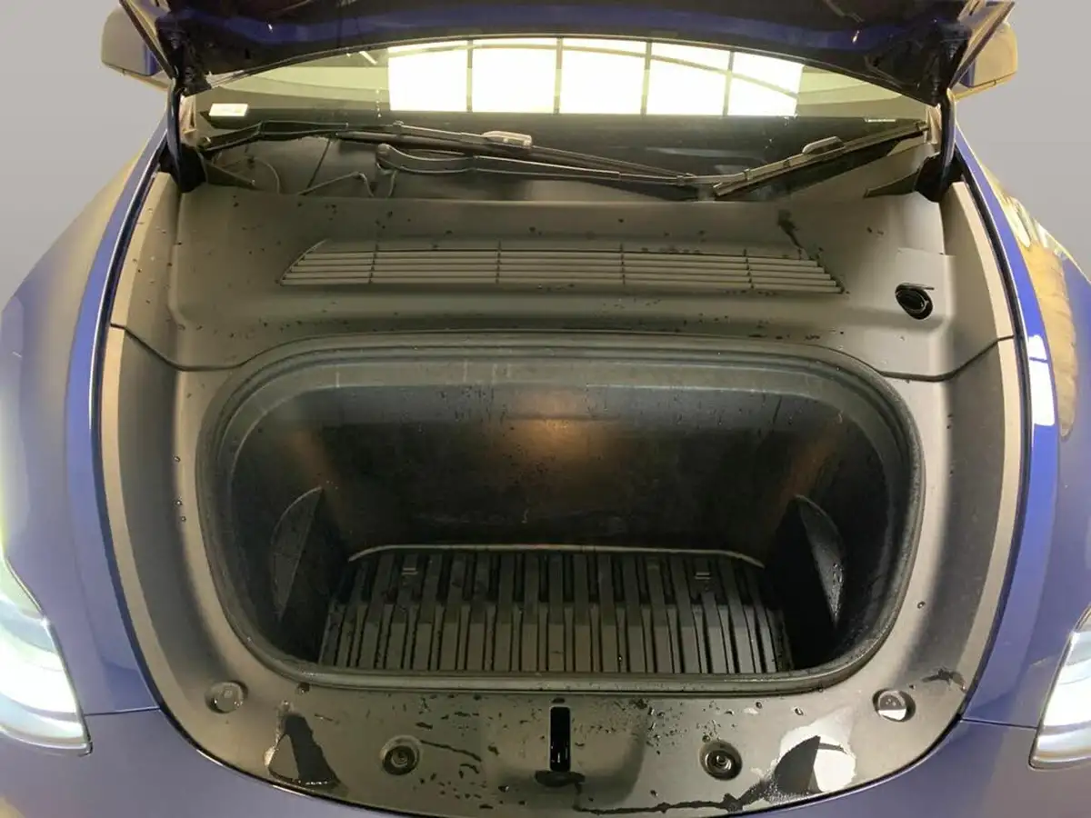 2023-tesla-model-y-e-rwd-big-43