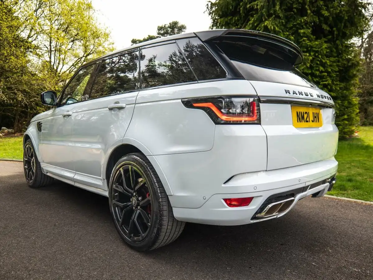 2021-land-rover-range-rover-sport-50-v8-p575-svr-big-18