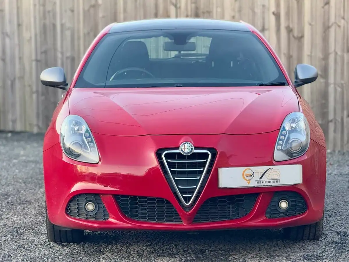 2013-alfa-romeo-giulietta-14-collezione-120bhp-big-10