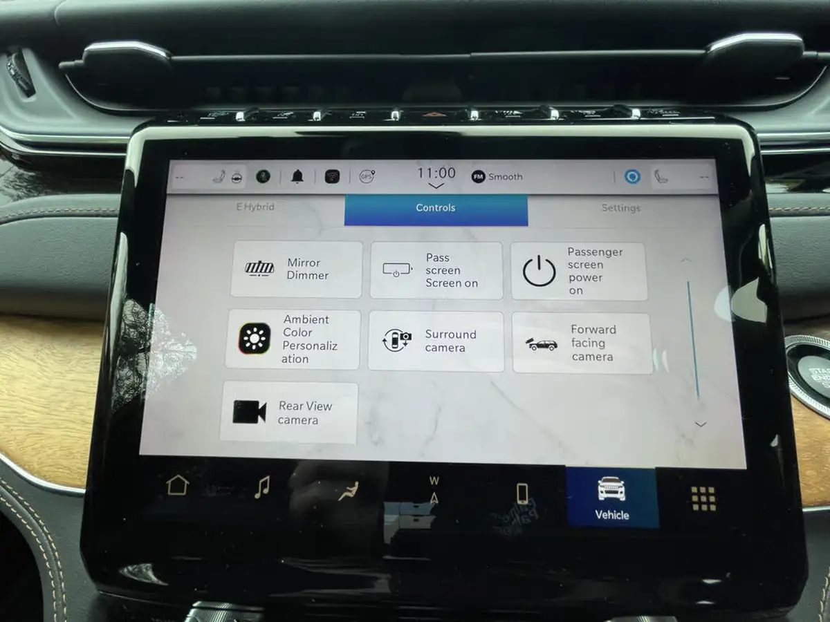2023-jeep-grand-cherokee-20-gme-summit-reserve-big-37