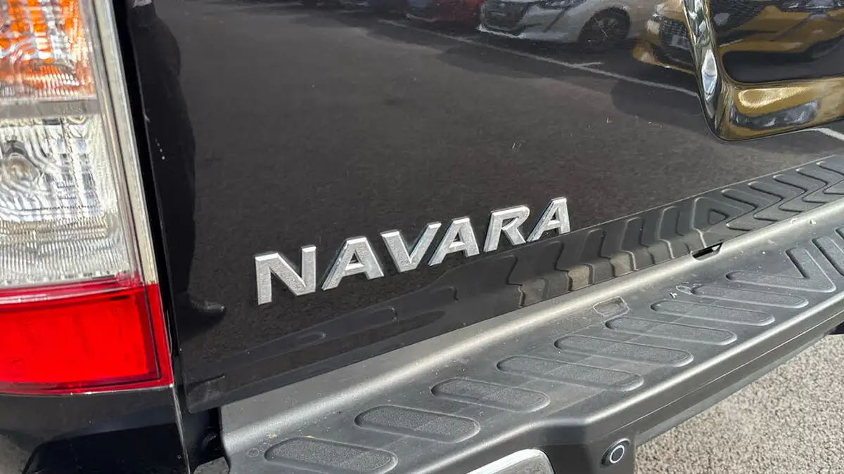 2021-nissan-navara-23dci-tt-tekna-8-navileather-big-25