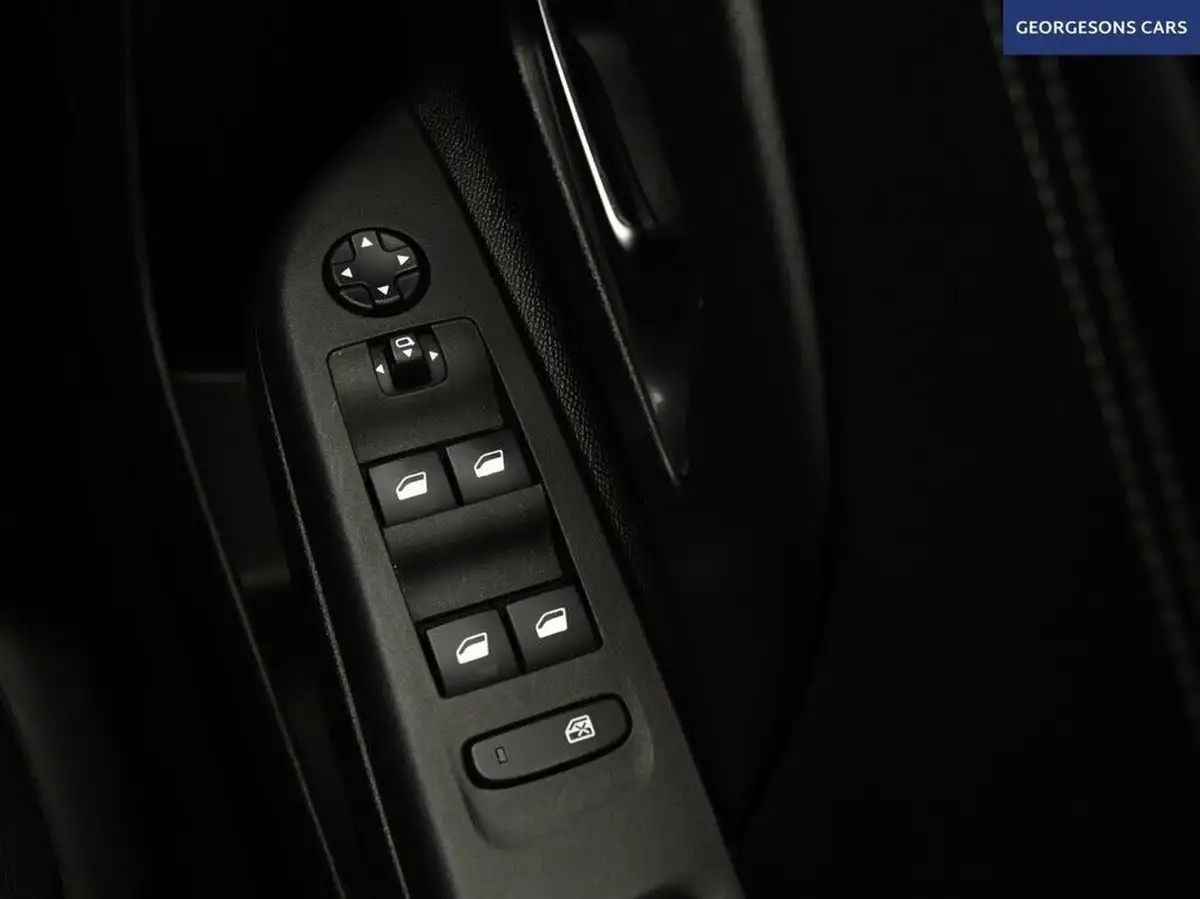 2020-vauxhall-corsa-12-turbo-elite-nav-premium-big-34