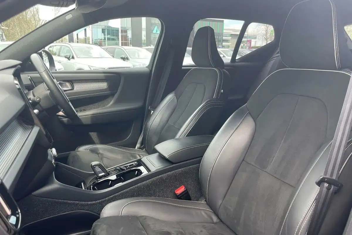 2021-volvo-xc40-15-t3-r-design-161bhp-auto-big-26