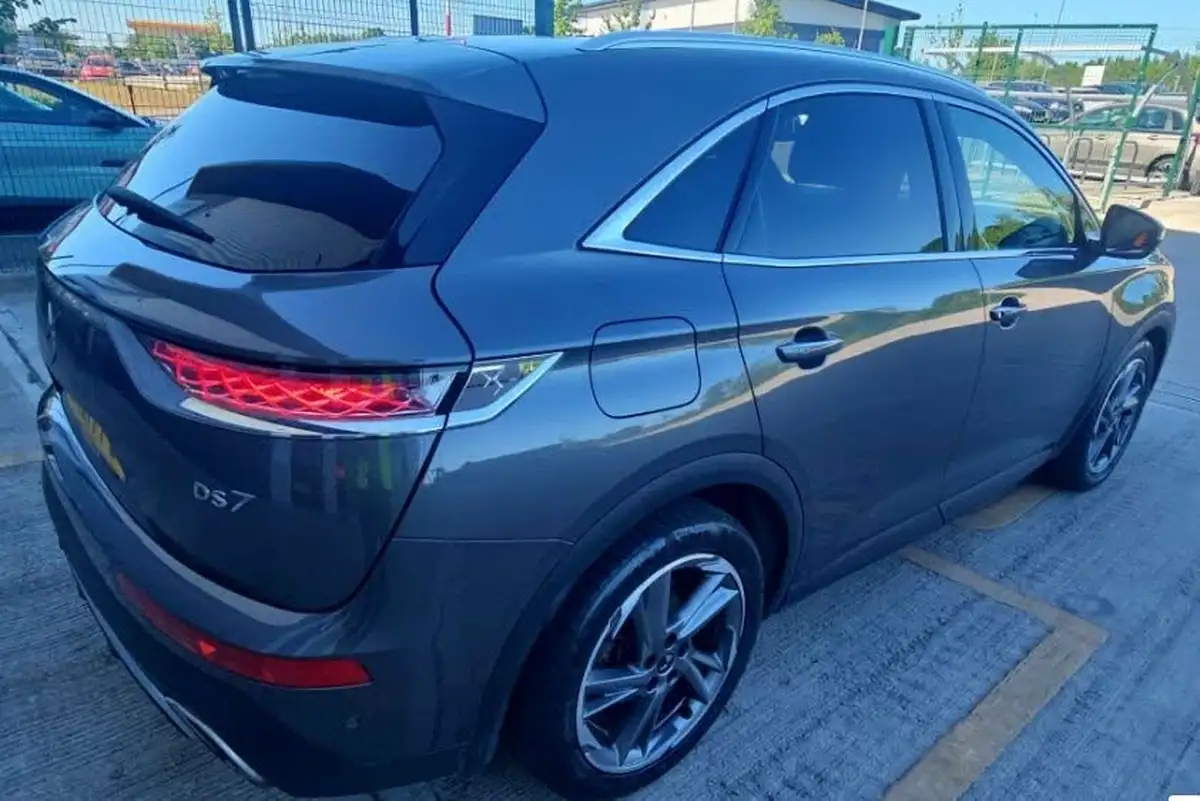 2021-ds-ds-7-crossback-e-tense-prestige-300ps-4x4-5d-big-2