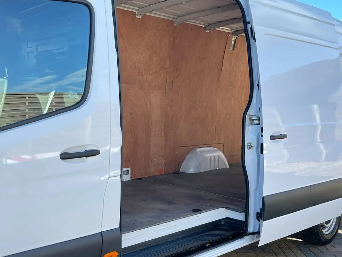 2020-mercedes-benz-sprinter-21cdi-316-l2h1-panel-van-rwd-eco-gear-360-big-36