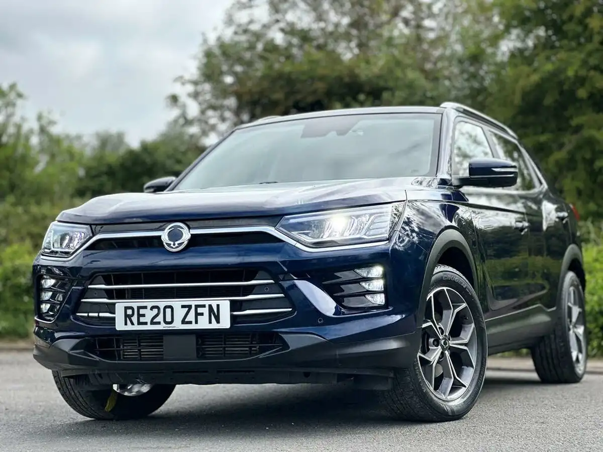 2020-kgm-ssangyong-korando-15-ultimate-big-2