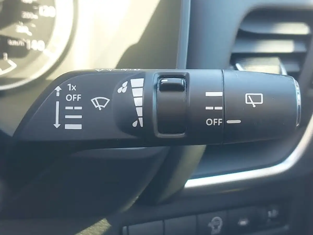 2022-nissan-qashqai-13-dig-t-acenta-premium-140ps-big-15