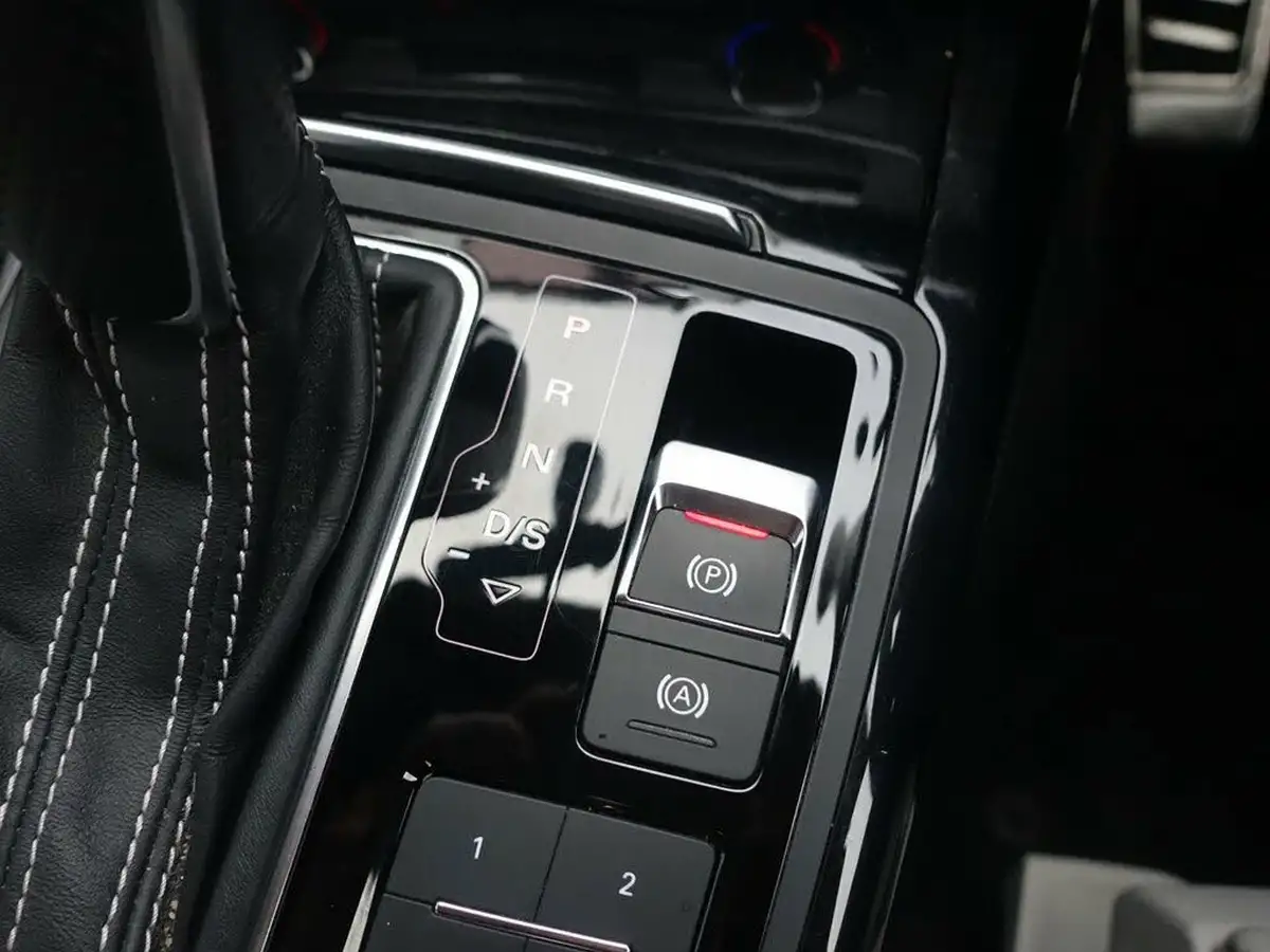 2016-audi-a6-saloon-20-tdi-quattro-black-edition-big-33