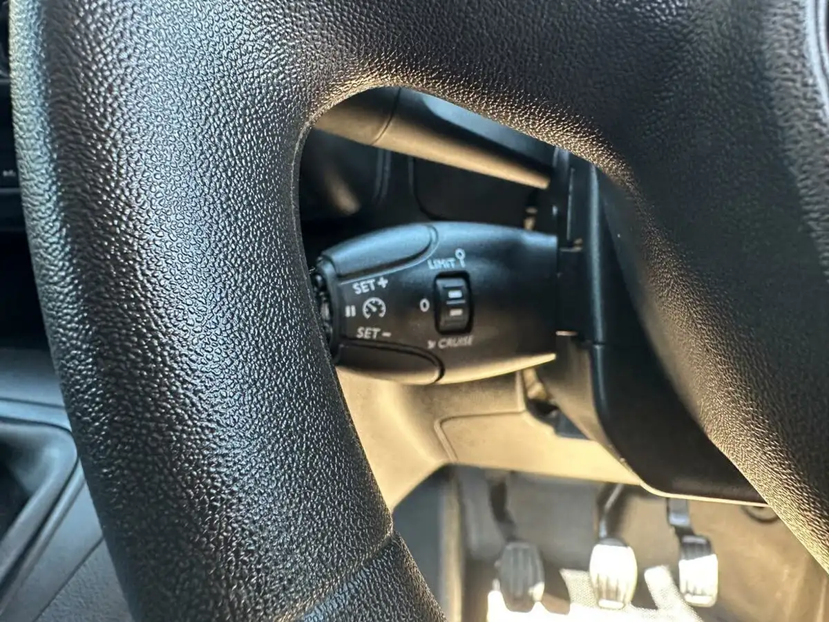 2021-peugeot-partner-15-bluehdi-1000-professional-100ps-eu6dt-panel-big-23