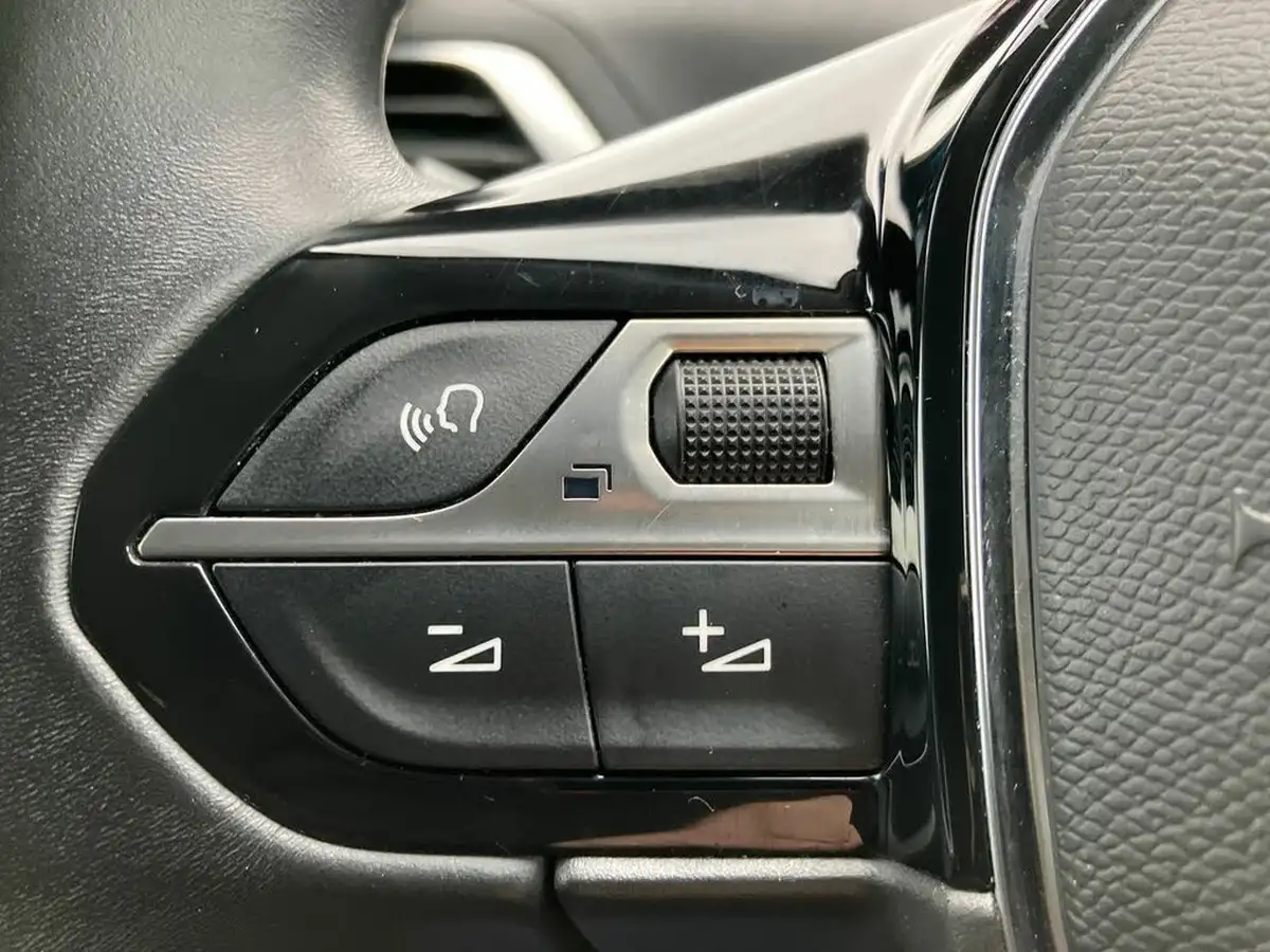 2021-peugeot-3008-suv-15-bluehdi-allure-big-32