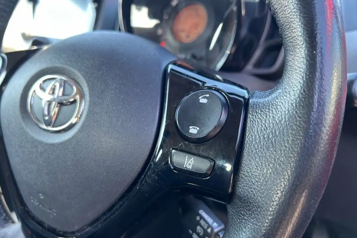 2021-toyota-aygo-10-vvt-i-x-play-tss-big-15