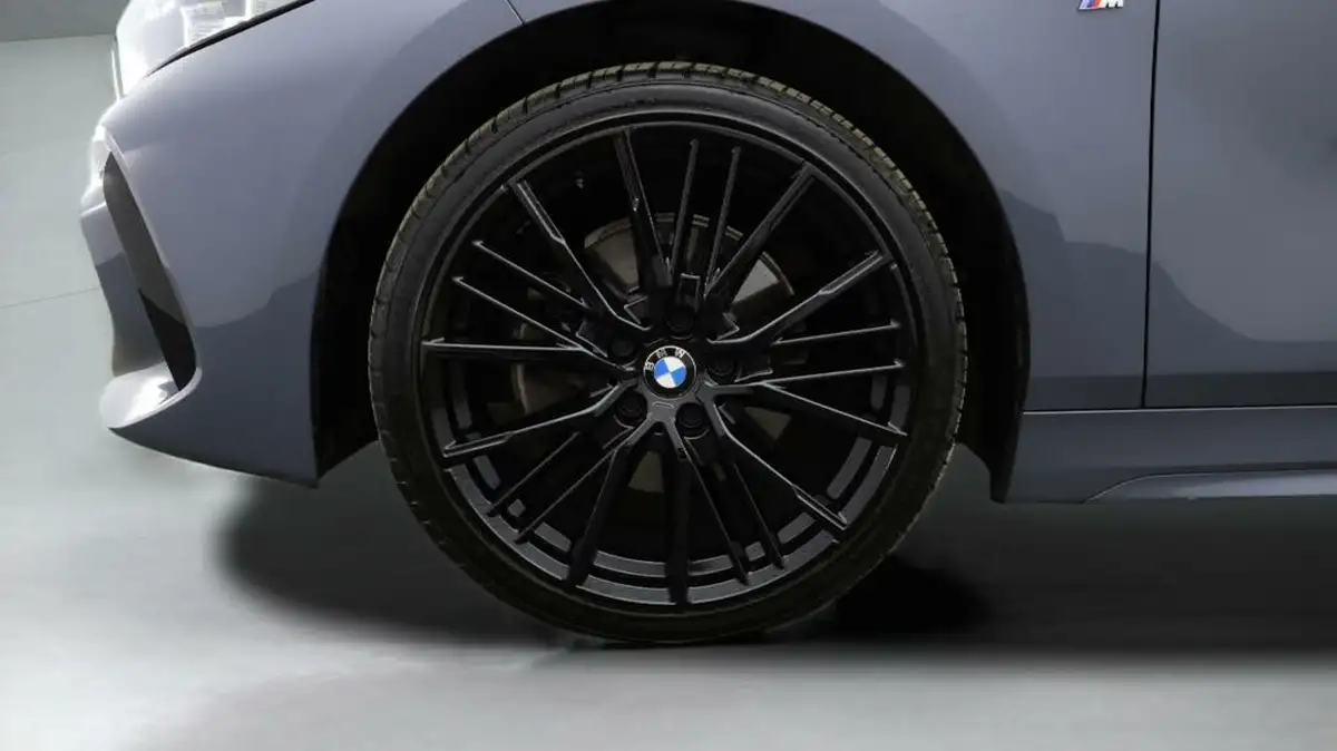 2020-bmw-1-series-big-17