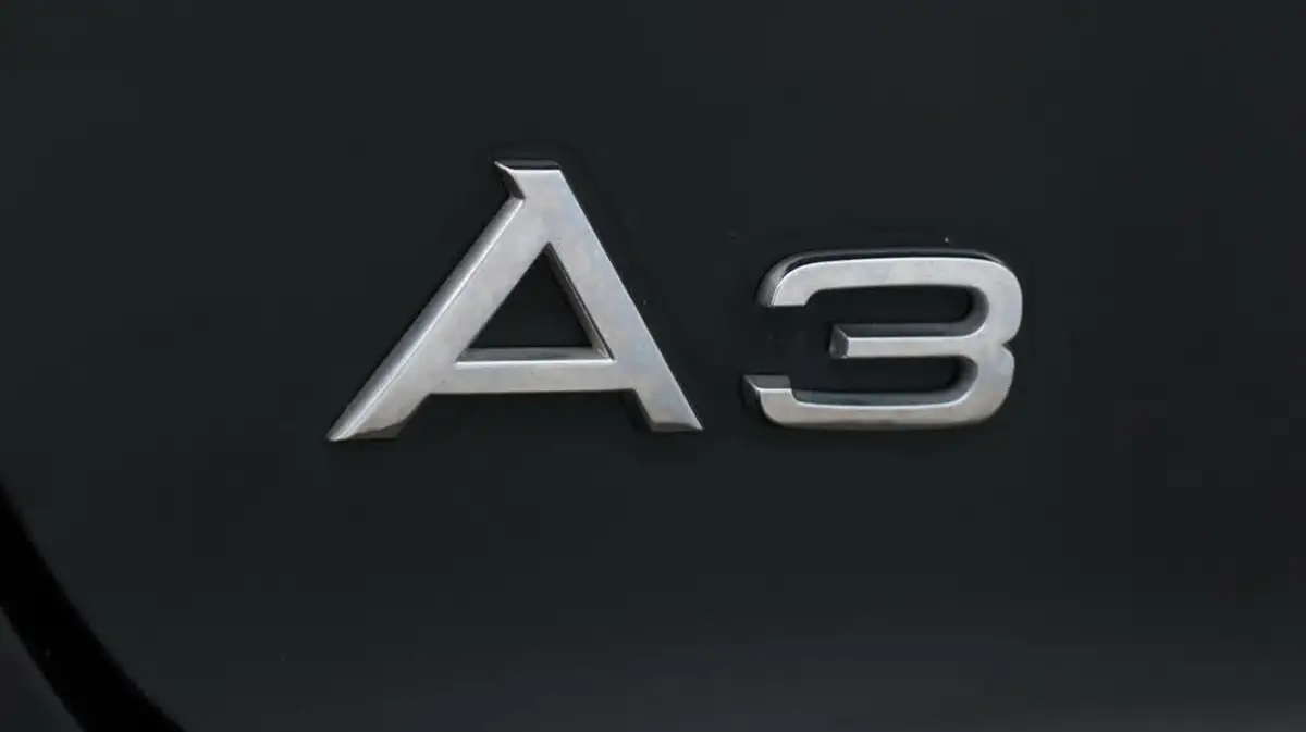 2018-audi-a3-15-tfsi-s-line-sportback-5d-big-21