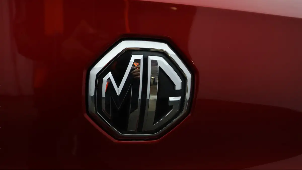 2020-mg-zs-suv-e-exclusive-ev-big-19