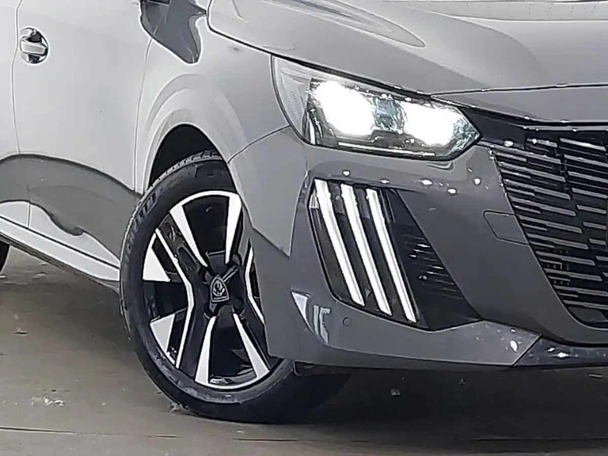 2024-peugeot-208-12-puretech-allure-big-8