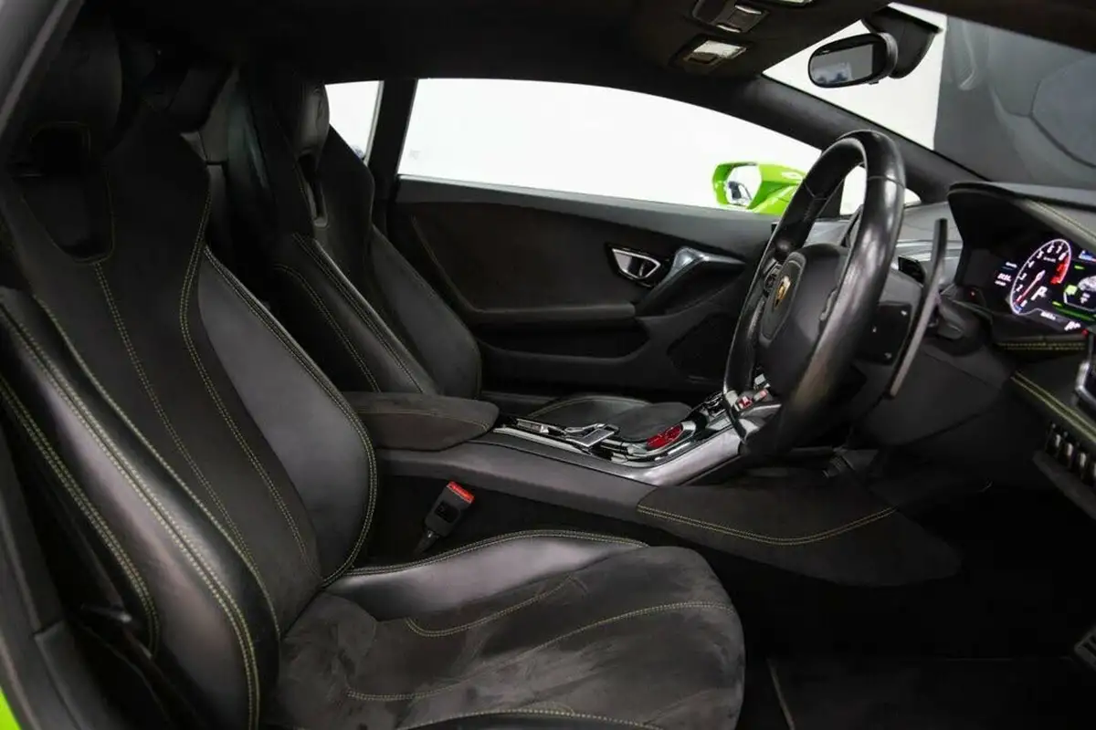 2014-lamborghini-huracan-lp-610-4-big-23