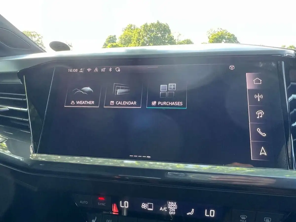 2024-audi-q4-e-tron-45e-s-line-sportback-auto-big-42