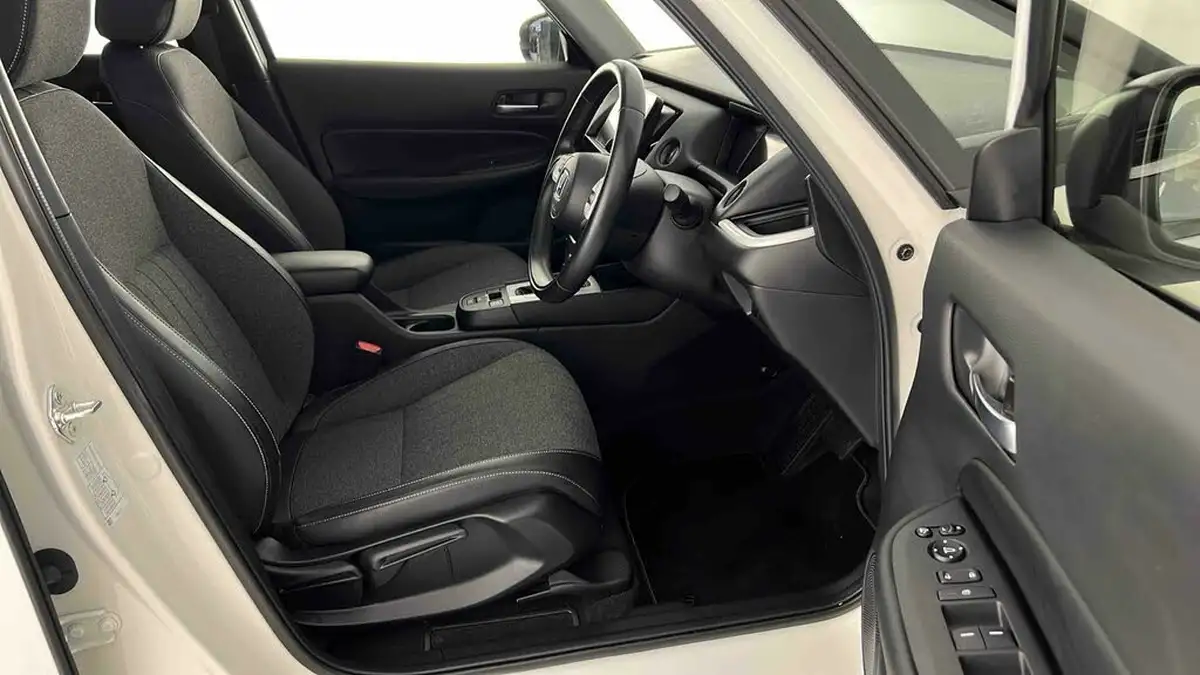 2021-honda-jazz-15-i-mmd-ex-107ps-big-14