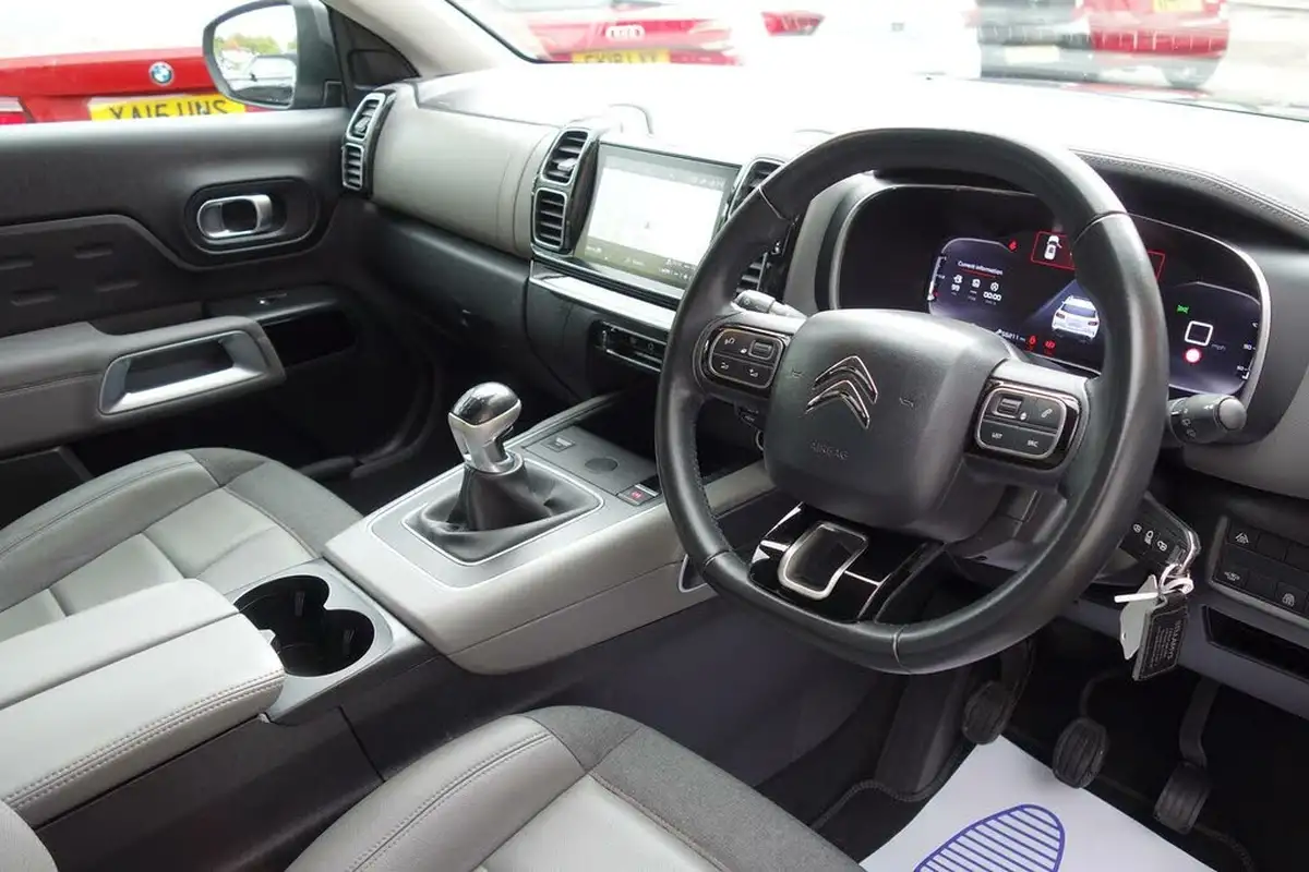 2019-citroen-c5-aircross-12-puretech-flair-big-13
