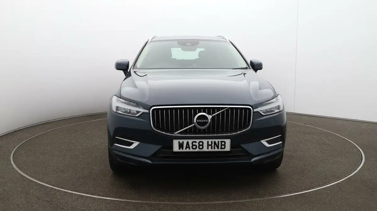2018-volvo-xc60-20-t8-inscription-big-40