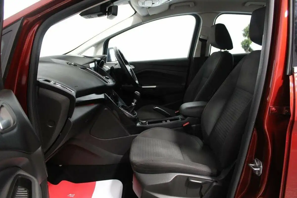 2017-ford-c-max-20tdci-titanium-big-52