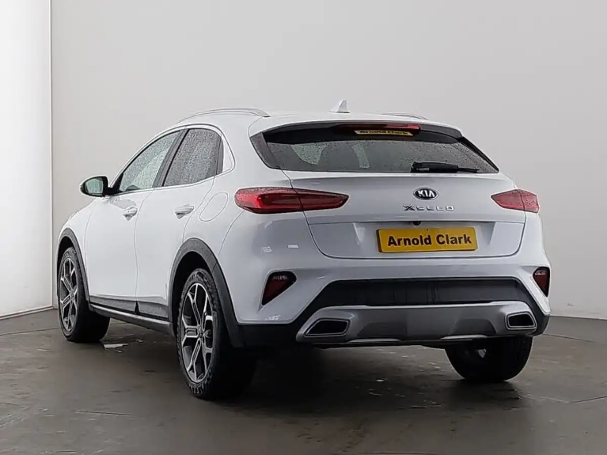 2021-kia-xceed-15-t-gdi-3-big-1