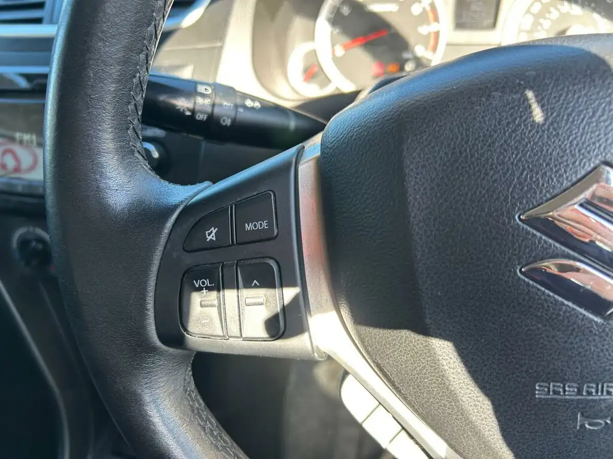 2014-suzuki-swift-12-sz3-94ps-5d-big-12