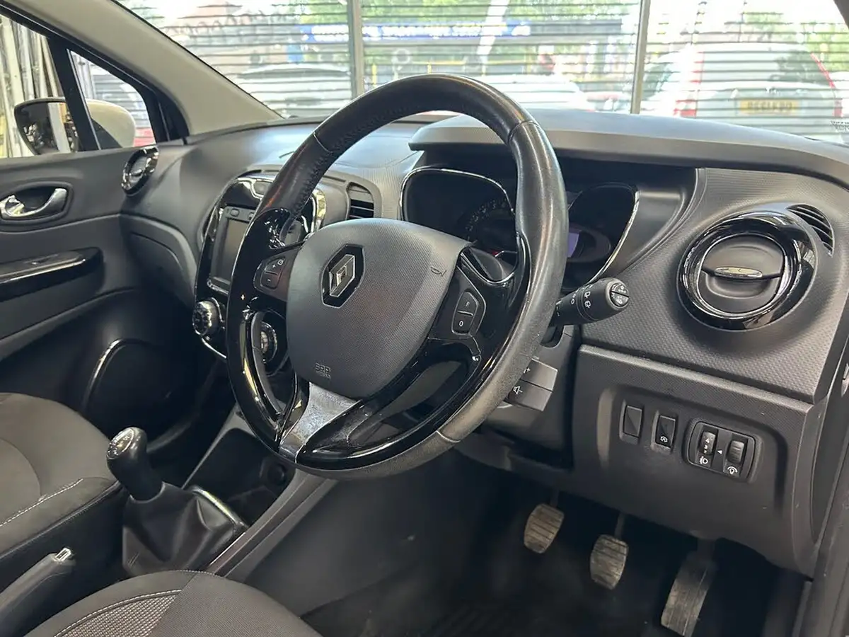 2015-renault-captur-09-dynamique-big-11
