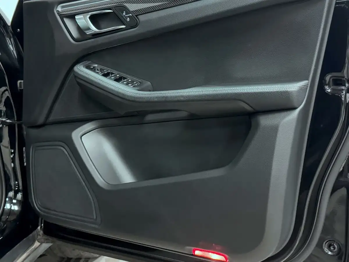 2022-porsche-macan-29-v6-s-big-23