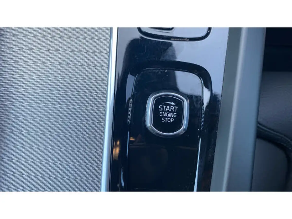 2024-volvo-xc60-20-b5-plus-big-22