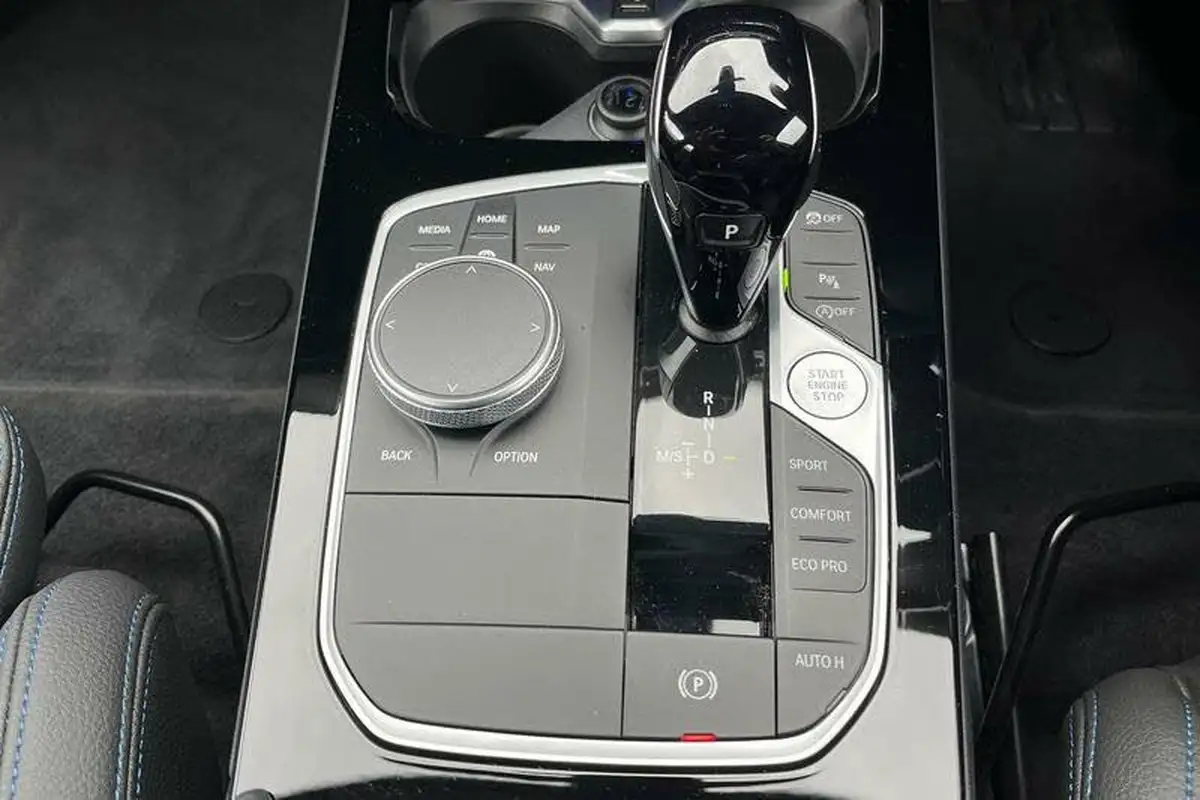 2023-bmw-1-series-15-118i-m-sport-lcp-dct-big-26