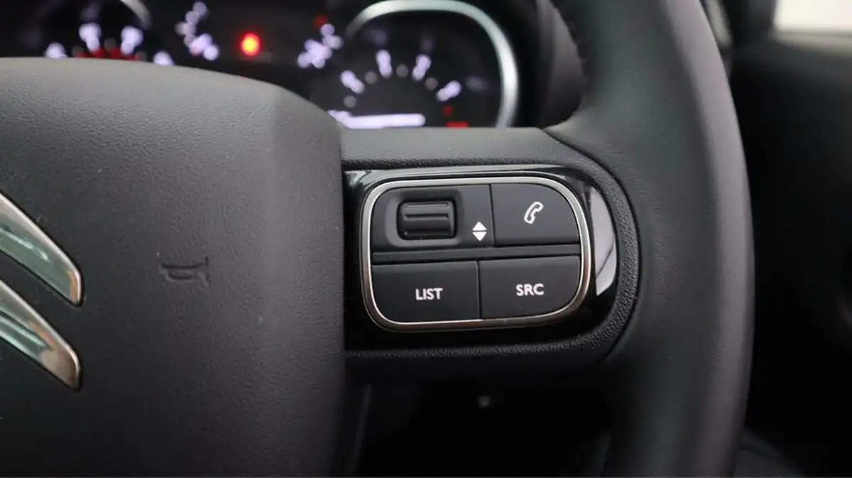 2022-citroen-c3-aircross-12-puretech-shine-plus-110ps-big-23