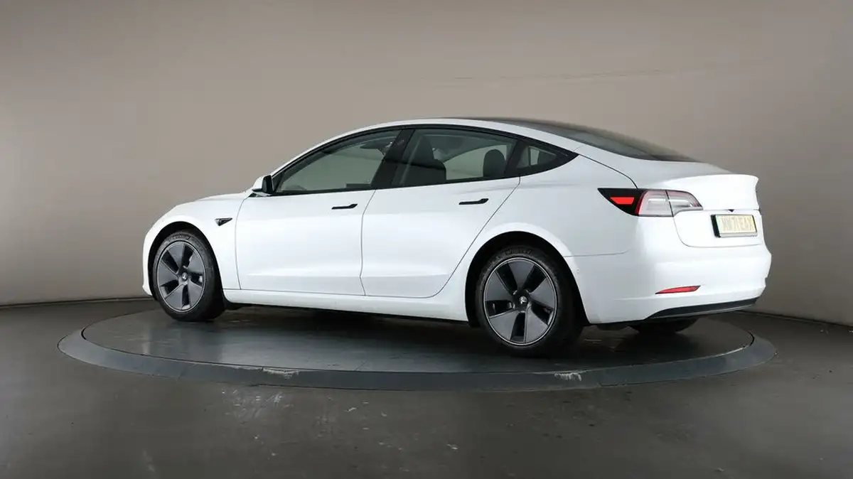 2021-tesla-model-3-e-long-range-awd-big-73
