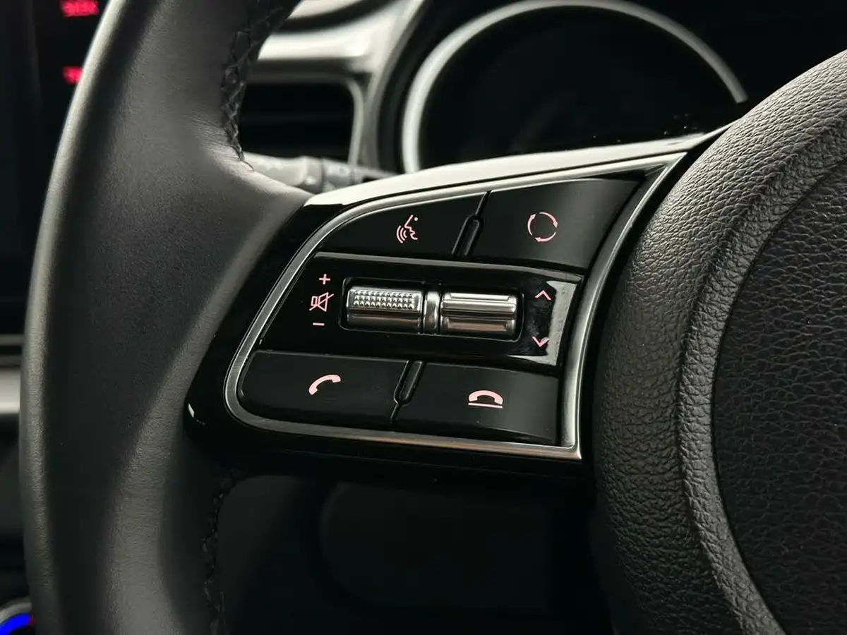 2022-kia-xceed-10-t-gdi-2-big-12