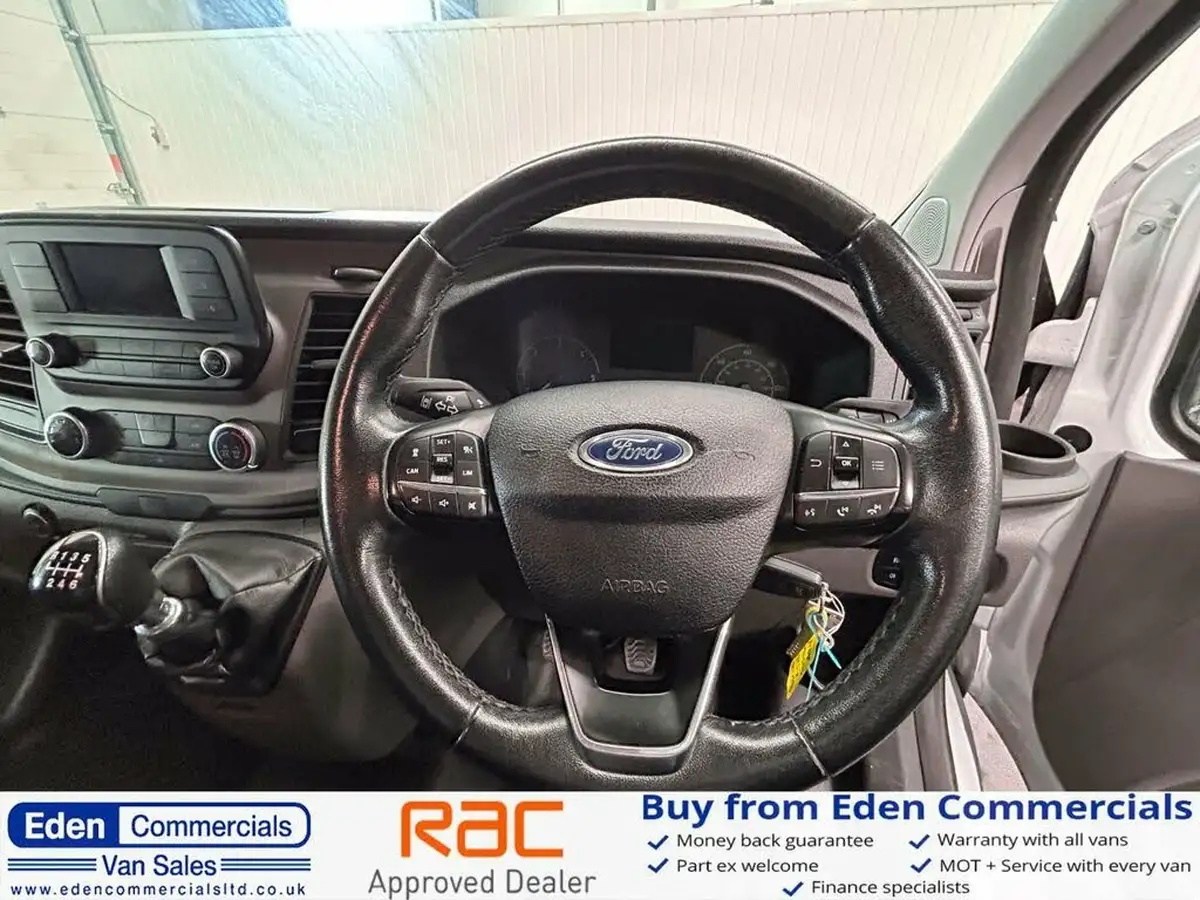 2019-ford-transit-custom-20tdci-300-l1h1-trend-105pseu6-panel-van-big-17