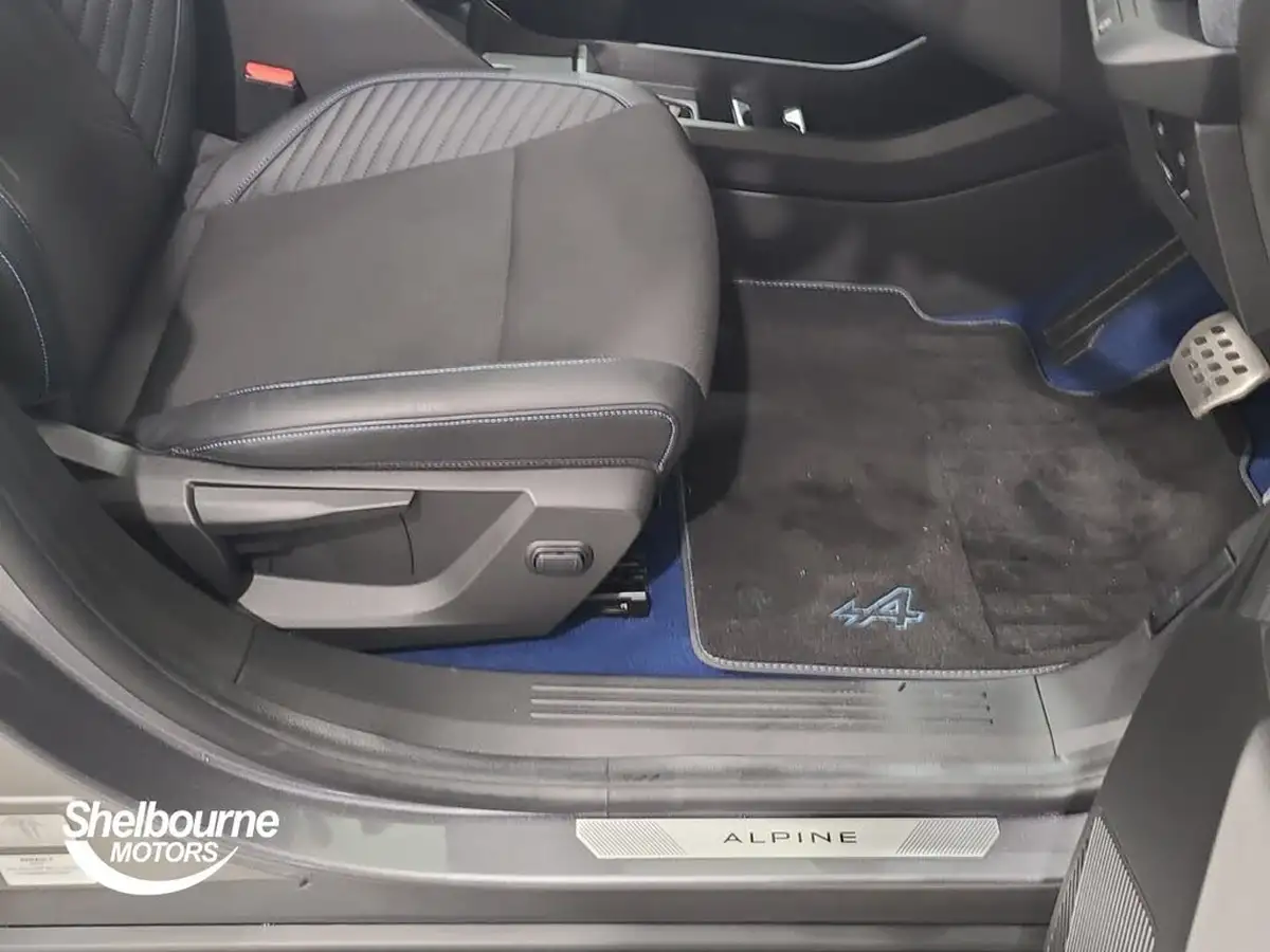 2024-renault-scenic-e-tech-e-esprit-alpine-big-7