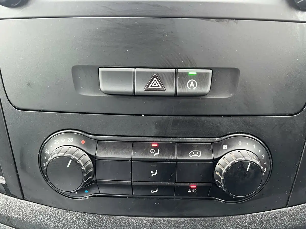 2021-mercedes-benz-vito-18-cdi-110-progressive-l1-panel-big-22