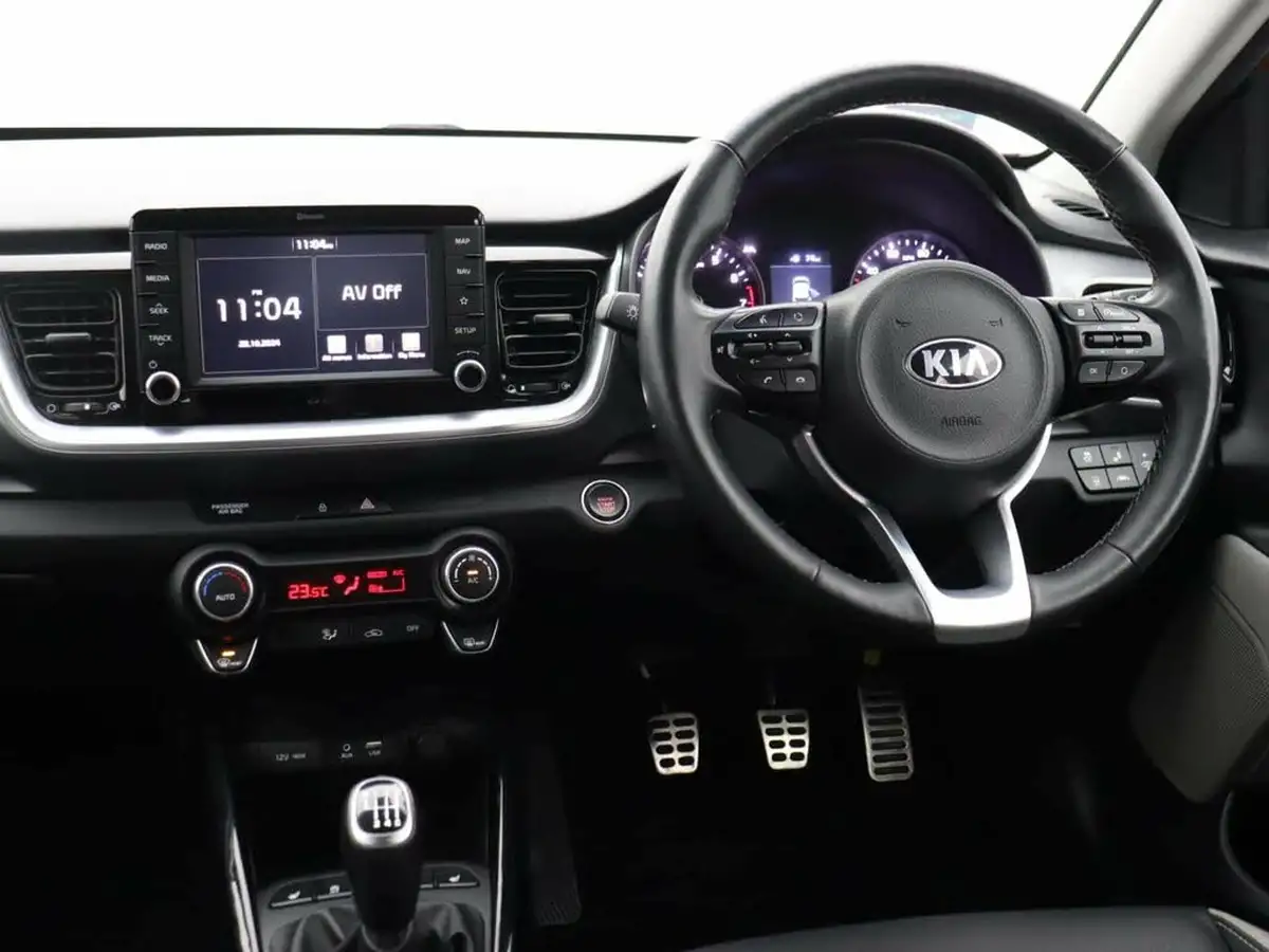 2019-kia-stonic-10-t-gdi-4-big-31