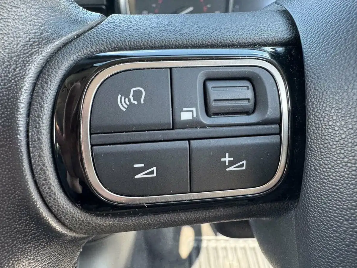 2017-citroen-c3-16bluehdi-flair-big-50
