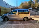 2018-peugeot-partner-small-16