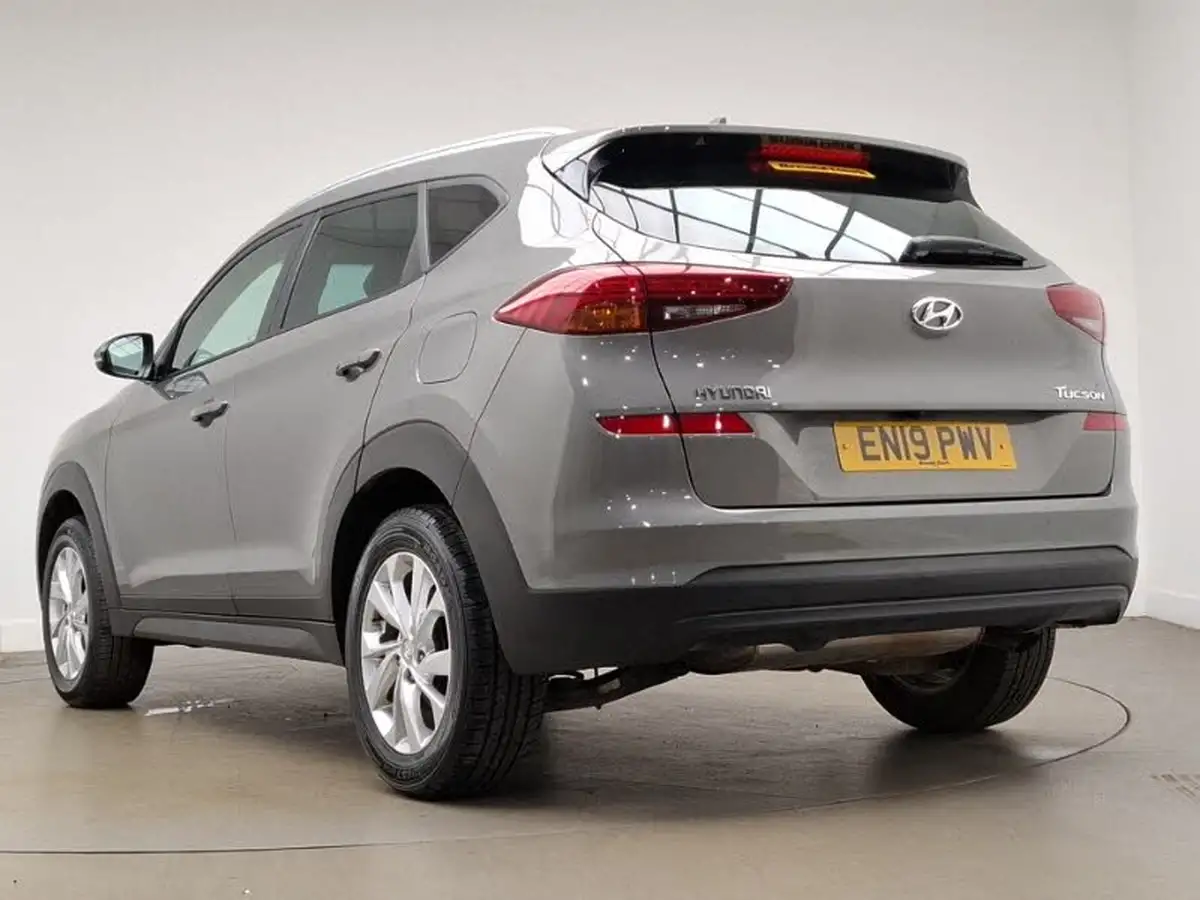 2019-hyundai-tucson-16-gdi-se-nav-big-1