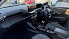 2024-peugeot-208-12-puretech-allure-small-11
