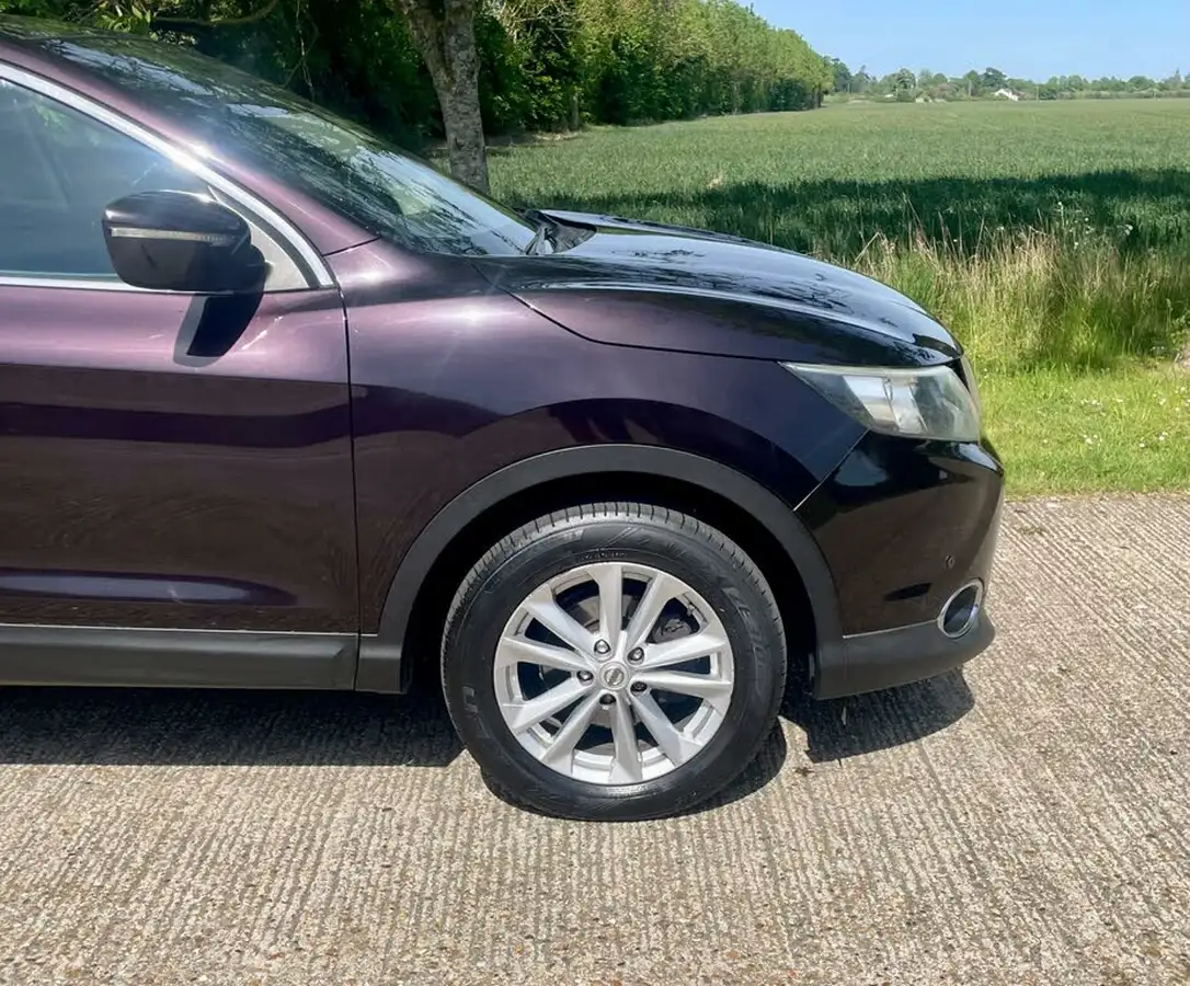 2014-nissan-qashqai-12-acenta-premium-big-9
