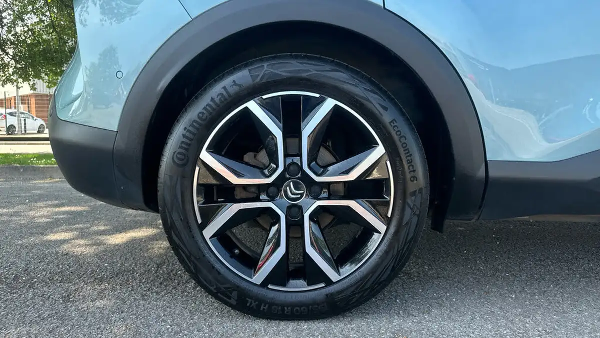2022-citroen-c4-e-shine-plus-big-15