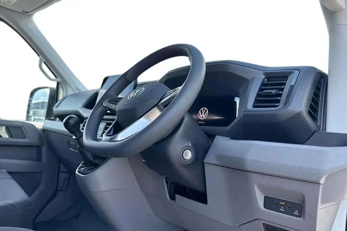 2024-volkswagen-crafter-20tdi-cr35-lwb-commerce-plus-140pseu6d-big-12